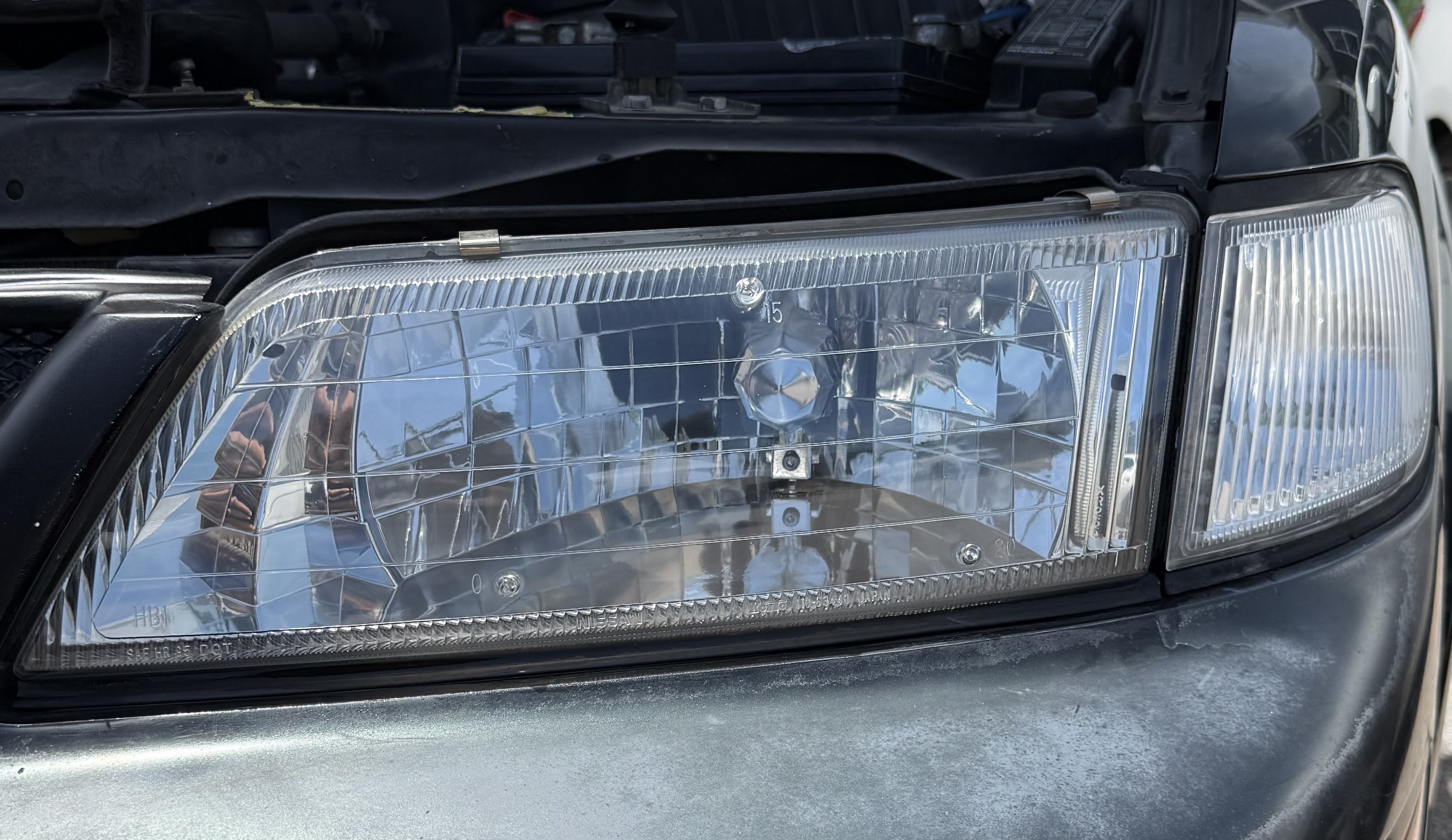 Crystal-clear headlight after restoration