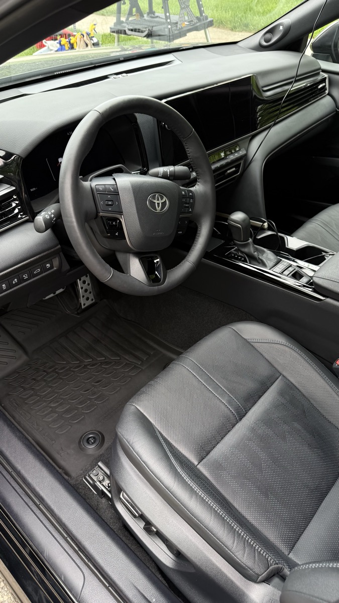 Clean Toyota interior dash after detail