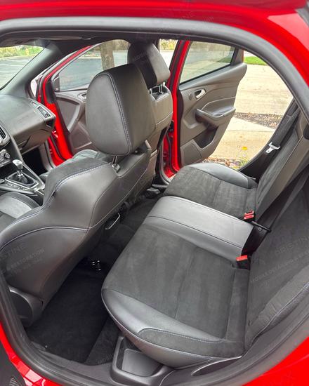 Ford Focus ST rear seats after an interior detail